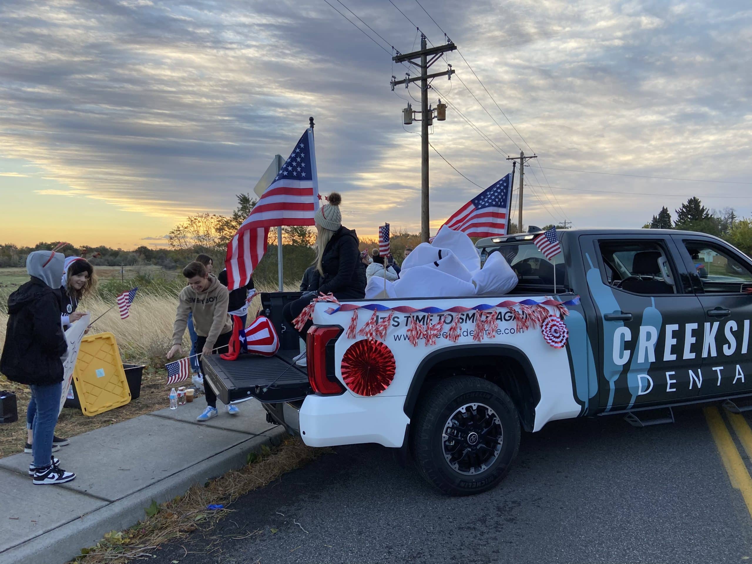 Creekisde Dental truck for the Veterans Day Parade 2022
