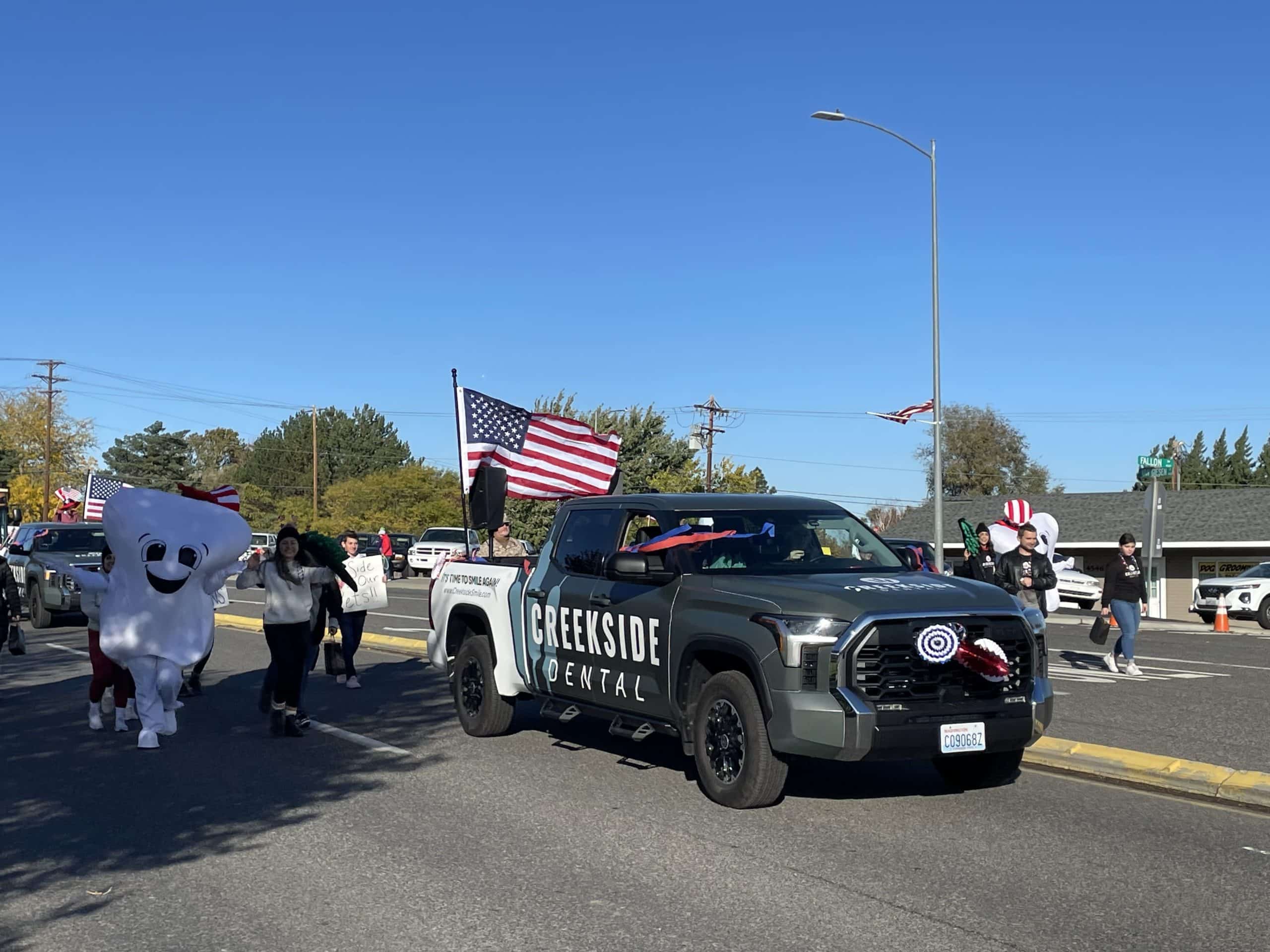 Creekside Dental team joins the Veterans Day Parade