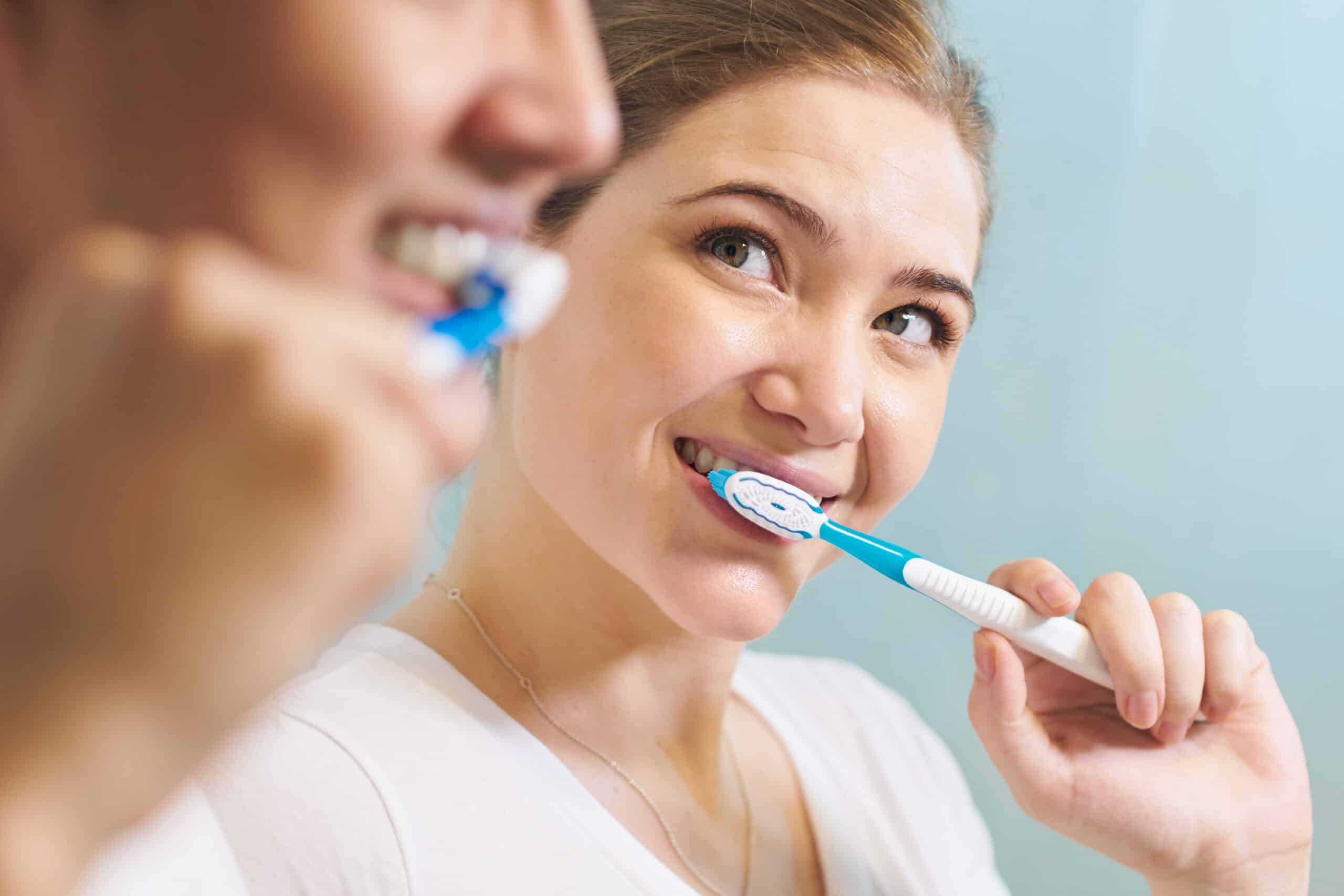 Oral Health and Invisalign: How Clean Aligners Keep Teeth Strong